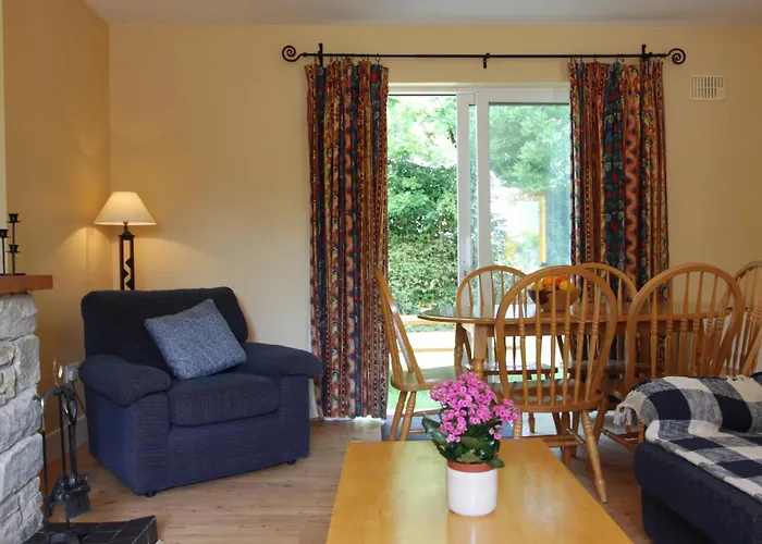 Leitrim Quay - Riverside 8 * County Leitrim